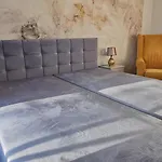 Flou Premium Apartament Z Parkingiem, Plaza 700M